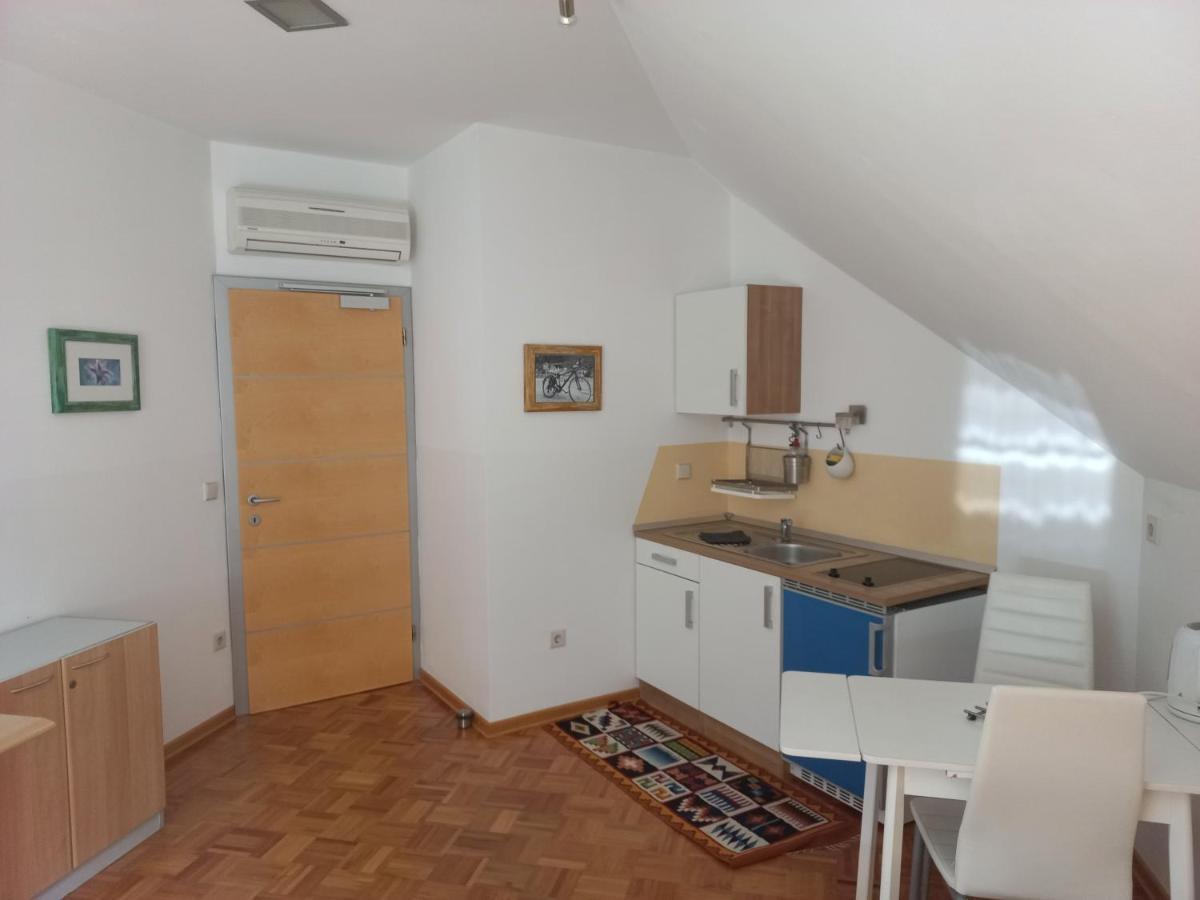Oriana Studios Блед Екстериор снимка